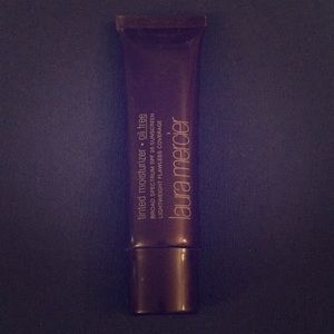 Laura Mercier Oil Free tinged moisturizer cameo